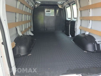 2025 GMC Savana 2500 Cargo Van 1WT 135.0" WB - miniatura 15