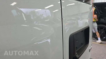 2025 GMC Savana 2500 Cargo Van 1WT 135.0" WB - miniatura 21