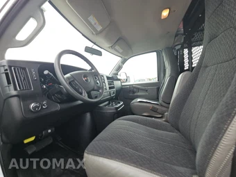 2025 GMC Savana 2500 Cargo Van 1WT 135.0" WB - miniatura 7