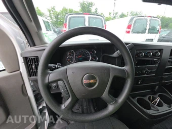 2025 GMC Savana 2500 Cargo Van 1WT 135.0" WB - miniatura 10