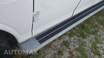 2025 GMC Savana 2500 Cargo Van 1WT 135.0" WB - miniatura 18
