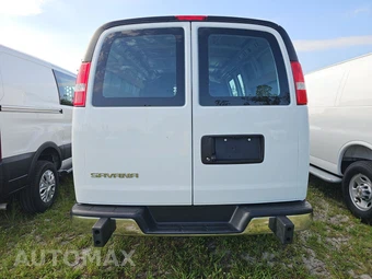 2025 GMC Savana 2500 Cargo Van 1WT 135.0" WB - miniatura 5