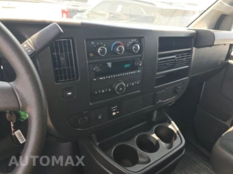 2025 GMC Savana 2500 Cargo Van 1WT 135.0" WB - miniatura 11
