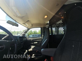 2025 GMC Savana 2500 Cargo Van 1WT 135.0" WB - miniatura 17