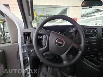 2025 GMC Savana 2500 Cargo Van 1WT 135.0" WB - miniatura 10