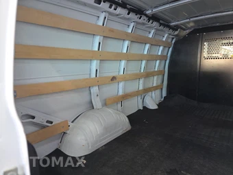 2025 GMC Savana 2500 Cargo Van 1WT 135.0" WB - miniatura 13