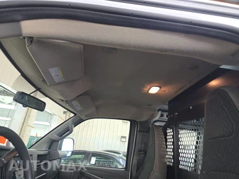 2025 GMC Savana 2500 Cargo Van 1WT 135.0" WB - miniatura 20
