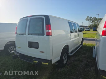 2025 GMC Savana 2500 Cargo Van 1WT 135.0" WB - miniatura 4