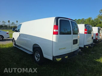 2025 GMC Savana 2500 Cargo Van 1WT 135.0" WB - miniatura 6