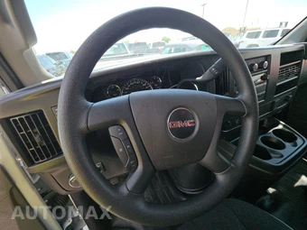 2025 GMC Savana 2500 Cargo Van 1WT 135.0" WB - miniatura 10