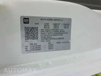 2025 GMC Savana 2500 Cargo Van 1WT 135.0" WB - miniatura 15