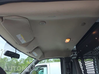2025 GMC Savana 2500 Cargo Van 1WT 135.0" WB - miniatura 18