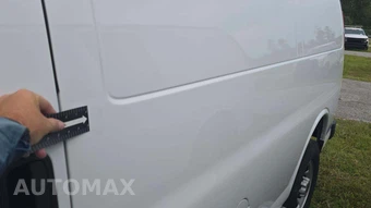 2025 GMC Savana 2500 Cargo Van 1WT 135.0" WB - miniatura 23