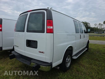 2025 GMC Savana 2500 Cargo Van 1WT 135.0" WB - miniatura 4