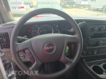 2025 GMC Savana 2500 Cargo Van 1WT 135.0" WB - miniatura 10