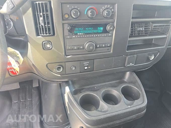 2025 GMC Savana 2500 Cargo Van 1WT 135.0" WB - miniatura 11