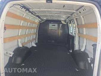 2025 GMC Savana 2500 Cargo Van 1WT 135.0" WB - miniatura 15
