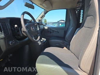 2025 GMC Savana 2500 Cargo Van 1WT 135.0" WB - miniatura 7