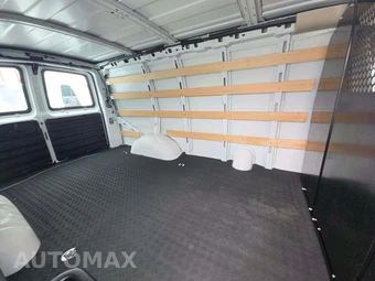 2025 GMC Savana 2500 Cargo Van 1WT 135.0" WB - miniatura 15