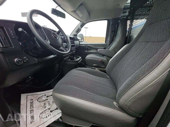 2025 GMC Savana 2500 Cargo Van 1WT 135.0" WB - miniatura 6