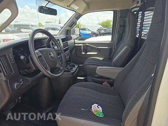 2025 GMC Savana 2500 Cargo Van 1WT 135.0" WB - miniatura 7