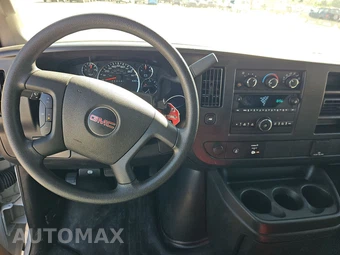 2025 GMC Savana 2500 Cargo Van 1WT 135.0" WB - miniatura 11