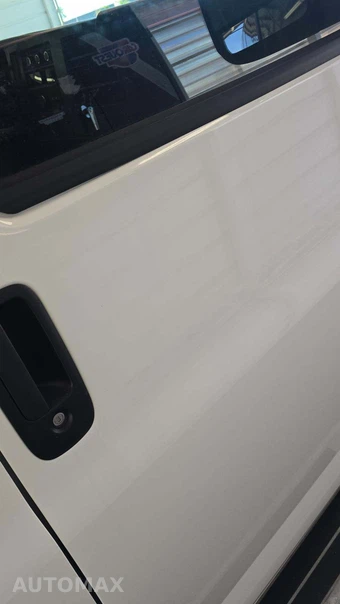2025 GMC Savana 2500 Cargo Van 1WT 135.0" WB - miniatura 22