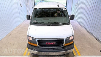 2025 GMC Savana 2500 Cargo Van 1WT 135.0" WB - miniatura 2