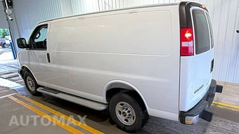 2025 GMC Savana 2500 Cargo Van 1WT 135.0" WB - miniatura 6