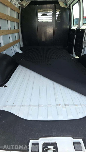 2025 GMC Savana 2500 Cargo Van 1WT 135.0" WB - miniatura 22