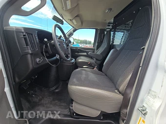 2025 GMC Savana 2500 Cargo Van 1WT 135.0" WB - miniatura 7
