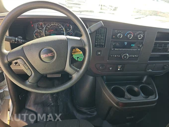 2025 GMC Savana 2500 Cargo Van 1WT 135.0" WB - miniatura 11