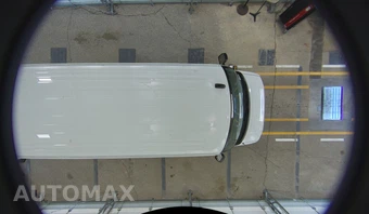 2025 GMC Savana 2500 Cargo Van 1WT 135.0" WB - miniatura 18