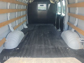 2025 GMC Savana 2500 Cargo Van 1WT 135.0" WB - miniatura 15