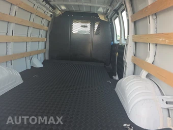 2025 GMC Savana 2500 Cargo Van 1WT 135.0" WB - miniatura 16