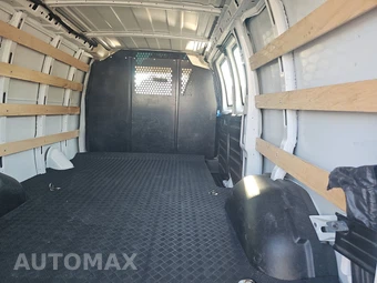 2025 GMC Savana 2500 Cargo Van 1WT 135.0" WB - miniatura 15