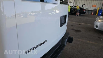 2025 GMC Savana 2500 Cargo Van 1WT 135.0" WB - miniatura 32