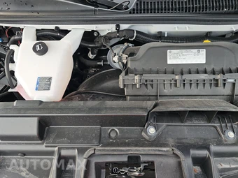 2025 GMC Savana 2500 Cargo Van 1WT 135.0" WB - miniatura 14