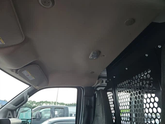 2025 GMC Savana 2500 Cargo Van 1WT 135.0" WB - miniatura 16