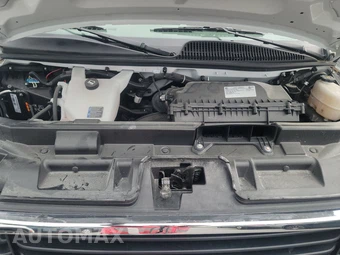 2025 GMC Savana 2500 Cargo Van 1WT 135.0" WB - miniatura 15