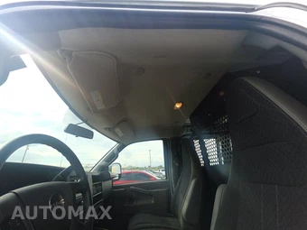 2025 GMC Savana 2500 Cargo Van 1WT 135.0" WB - miniatura 16
