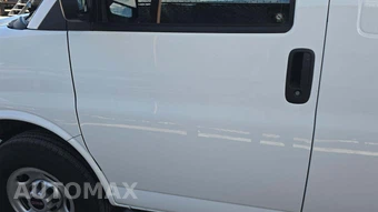2025 GMC Savana 2500 Cargo Van 1WT 135.0" WB - miniatura 24