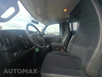 2025 GMC Savana 2500 Cargo Van 1WT 135.0" WB - miniatura 7