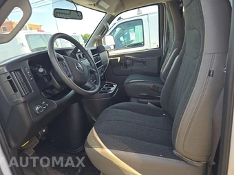 2025 GMC Savana 2500 Cargo Van 1WT 135.0" WB - miniatura 7