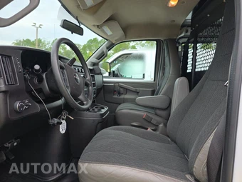 2025 GMC Savana 2500 Cargo Van 1WT 135.0" WB - miniatura 7