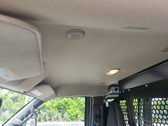 2025 GMC Savana 2500 Cargo Van 1WT 135.0" WB - miniatura 17