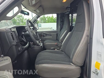 2025 GMC Savana 2500 Cargo Van 1WT 135.0" WB - miniatura 7