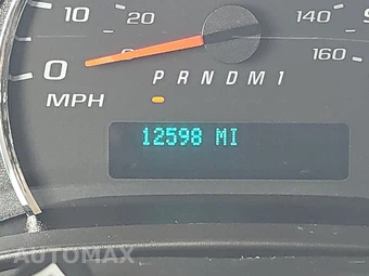 2025 GMC Savana 2500 Cargo Van 1WT 135.0" WB - miniatura 12