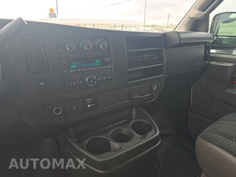2025 GMC Savana 2500 Cargo Van 1WT 135.0" WB - miniatura 11