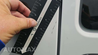2025 GMC Savana 2500 Cargo Van 1WT 135.0" WB - miniatura 20